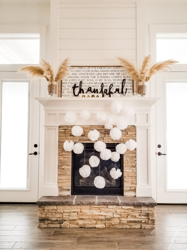 Thanksgiving mantel decor