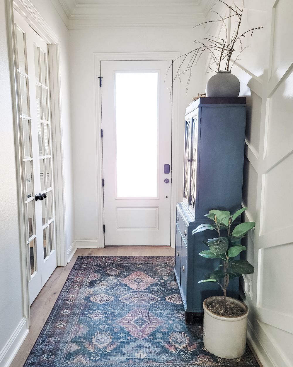Entry way picture with washable rug